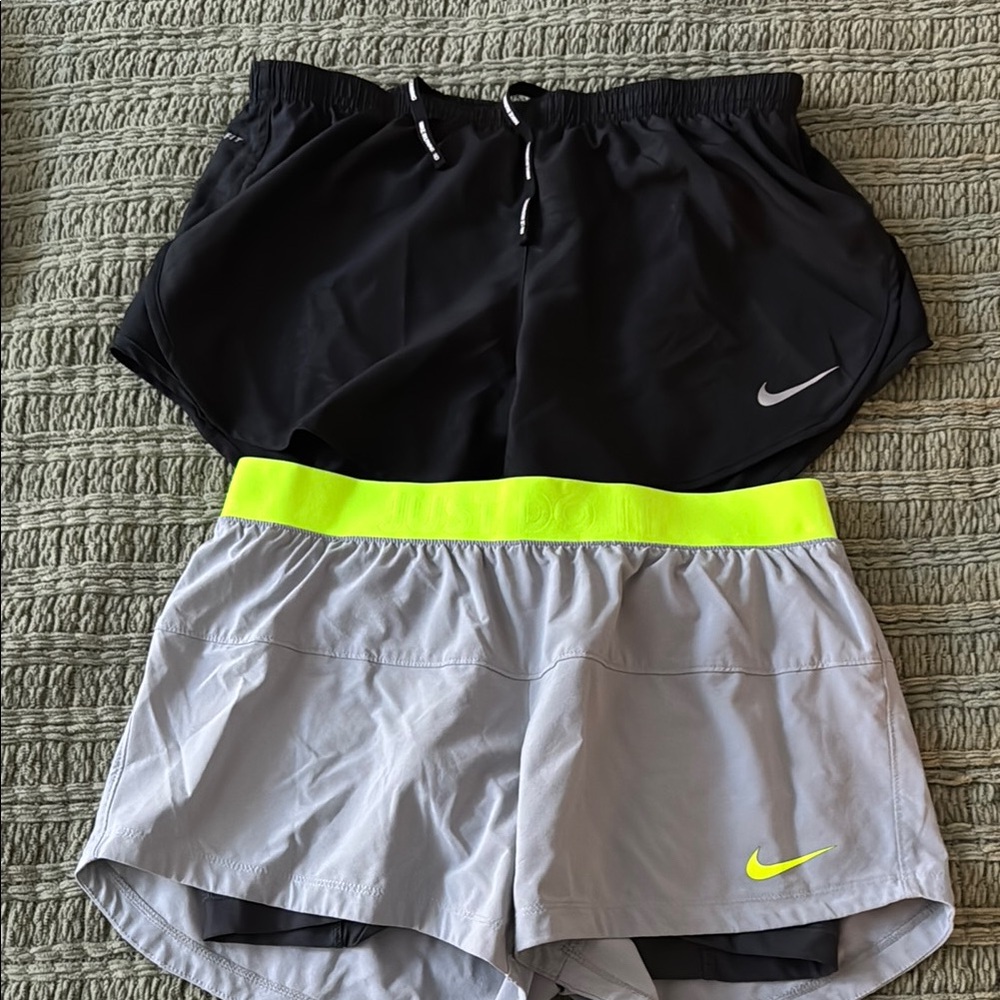 Nike Women's Athletic Shorts - Black and Gray